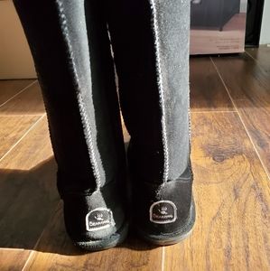 Size 7, Bear paw tall black boots